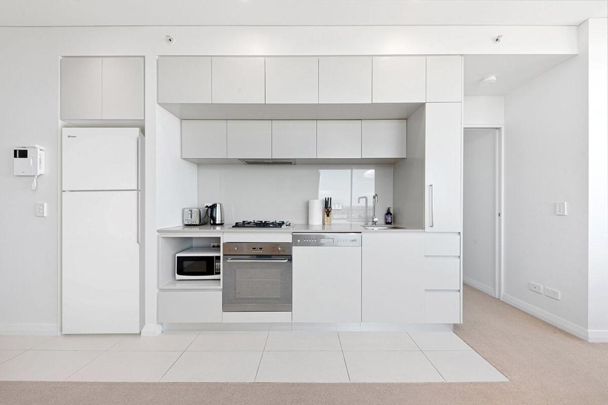 Apartment Skyview Comfy In Centre Of Burwood
