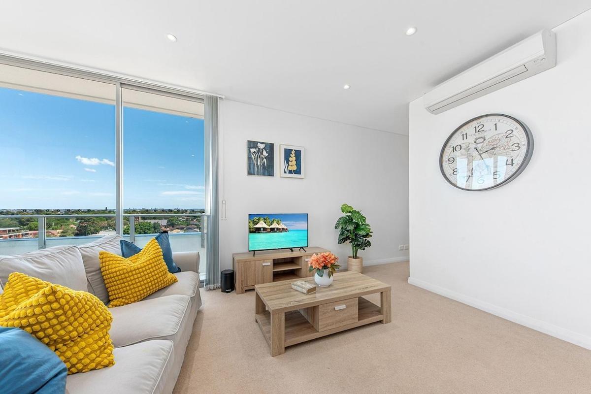 Apartment Skyview Comfy In Centre Of Burwood *